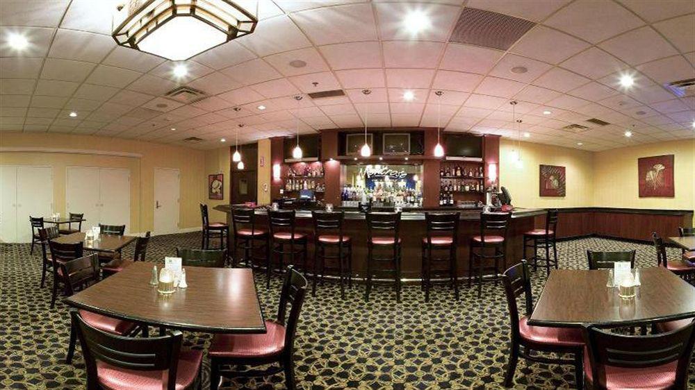 Holiday Inn Akron-West By Ihg Montrose Экстерьер фото