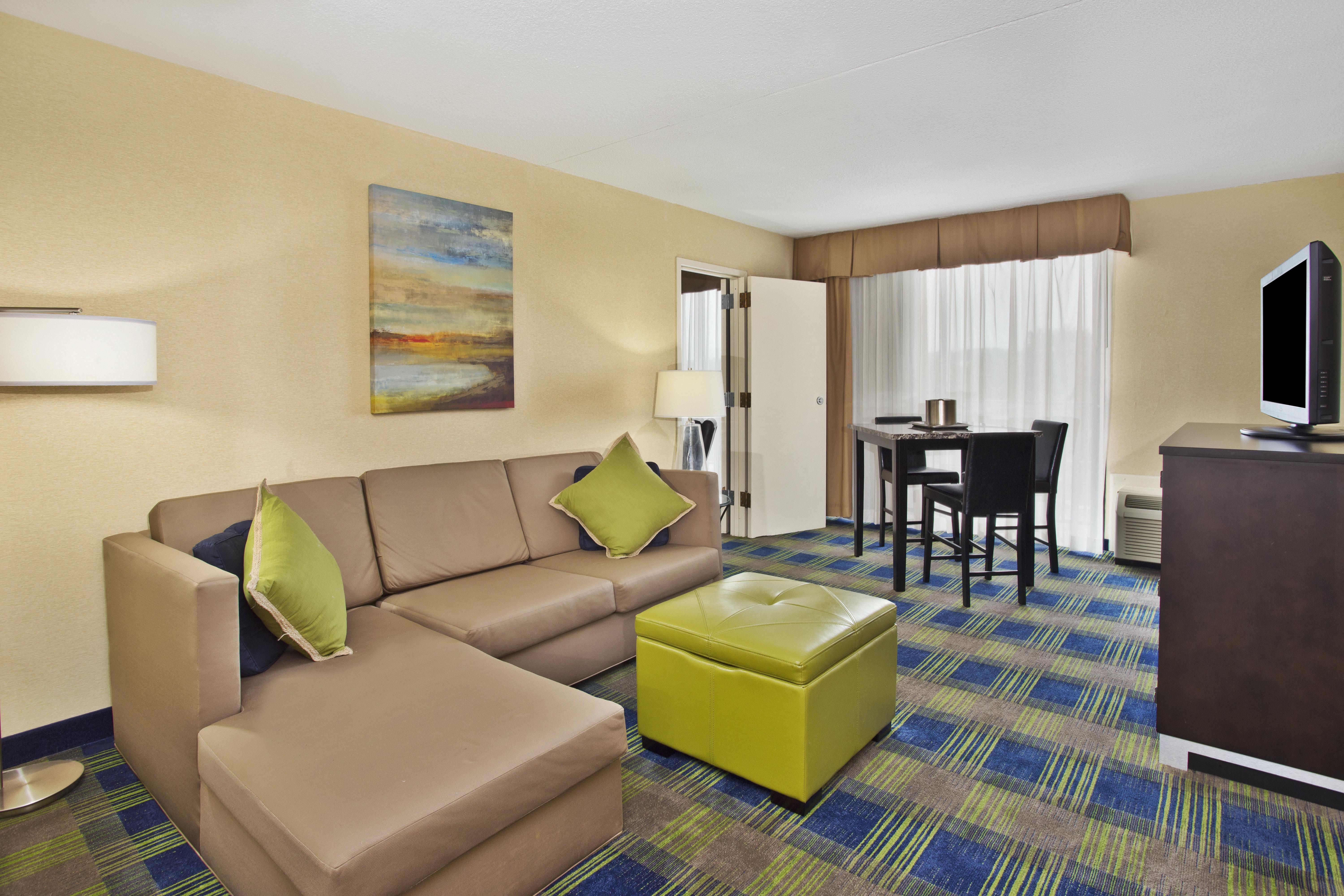 Holiday Inn Akron-West By Ihg Montrose Экстерьер фото
