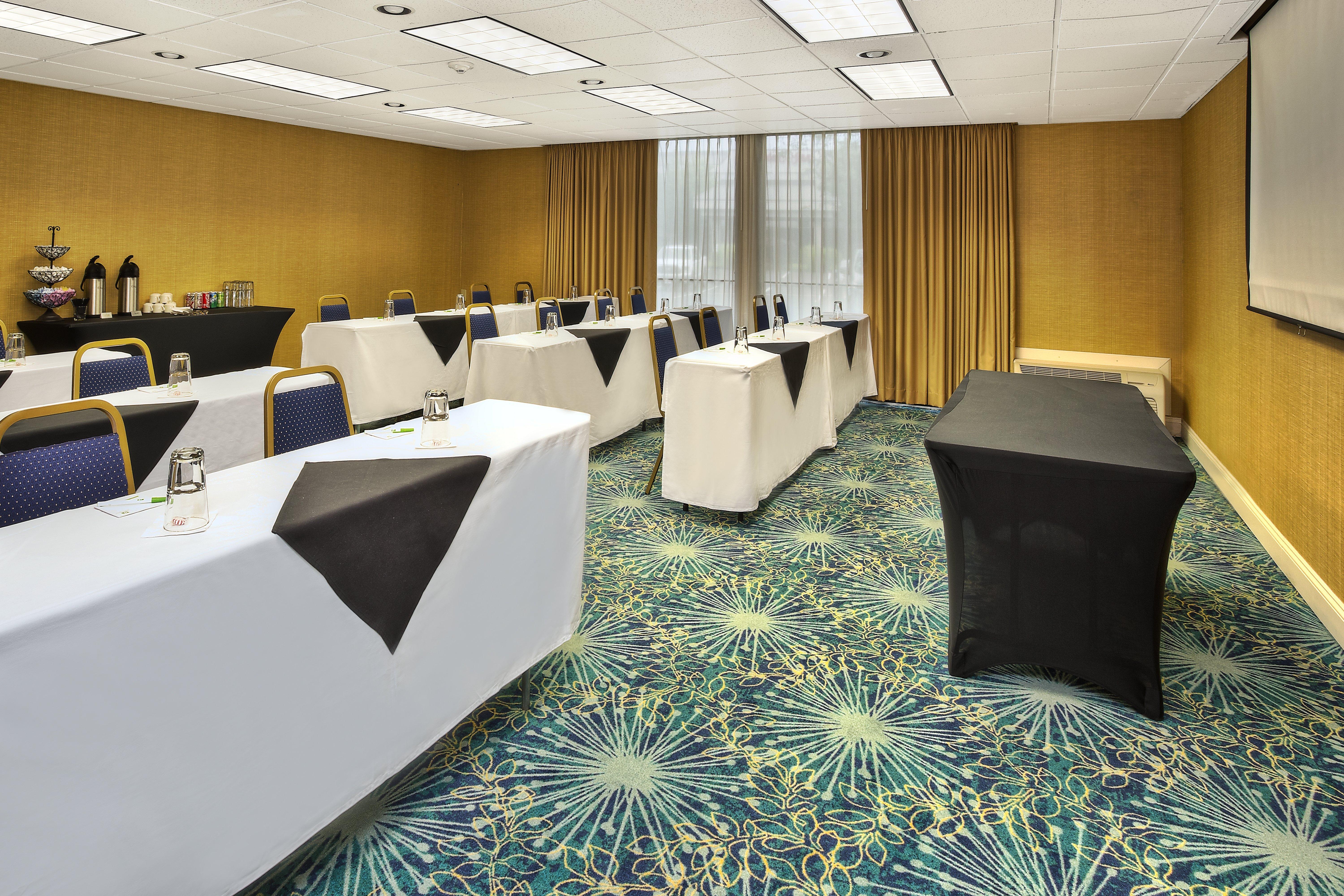 Holiday Inn Akron-West By Ihg Montrose Экстерьер фото