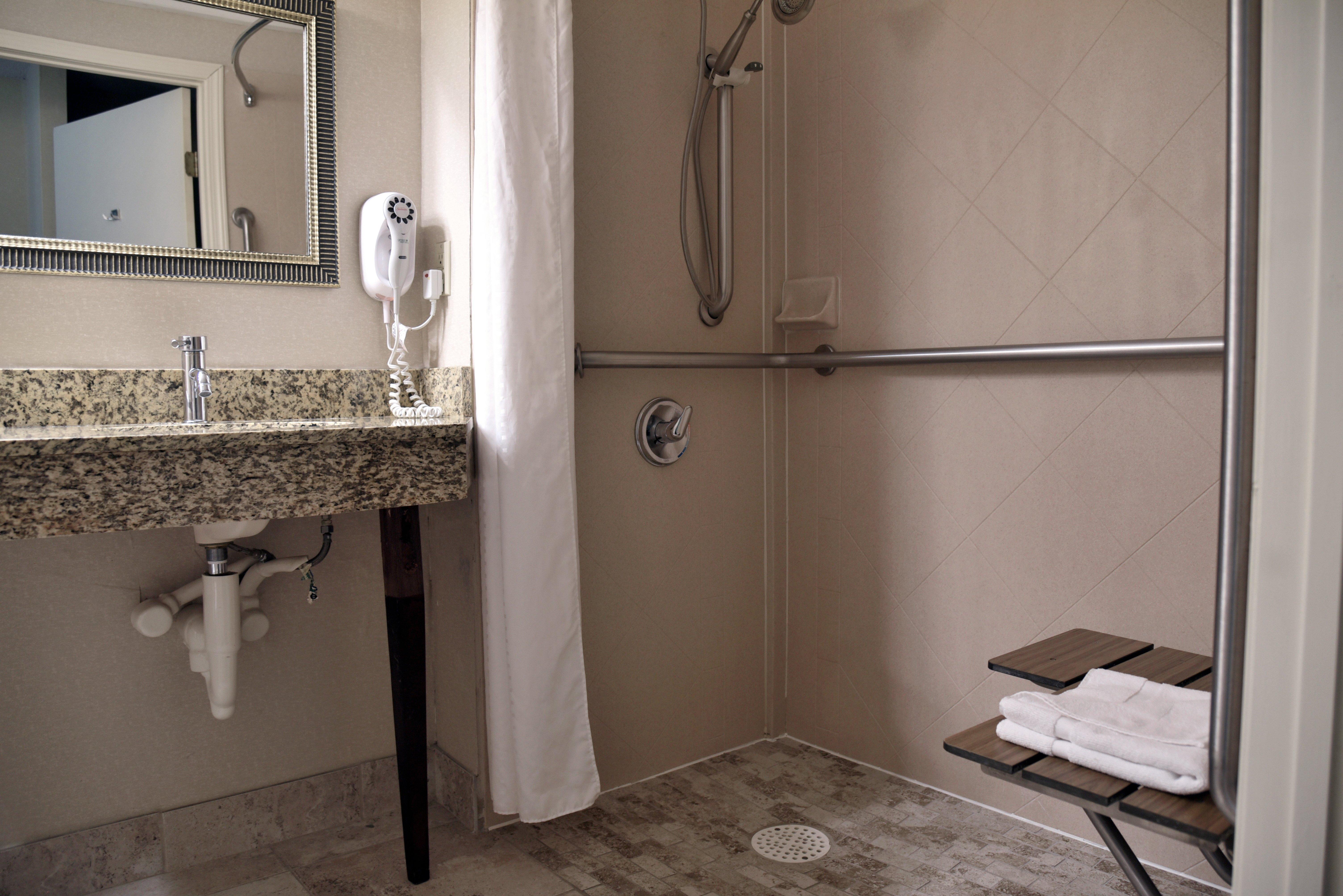 Holiday Inn Akron-West By Ihg Montrose Экстерьер фото
