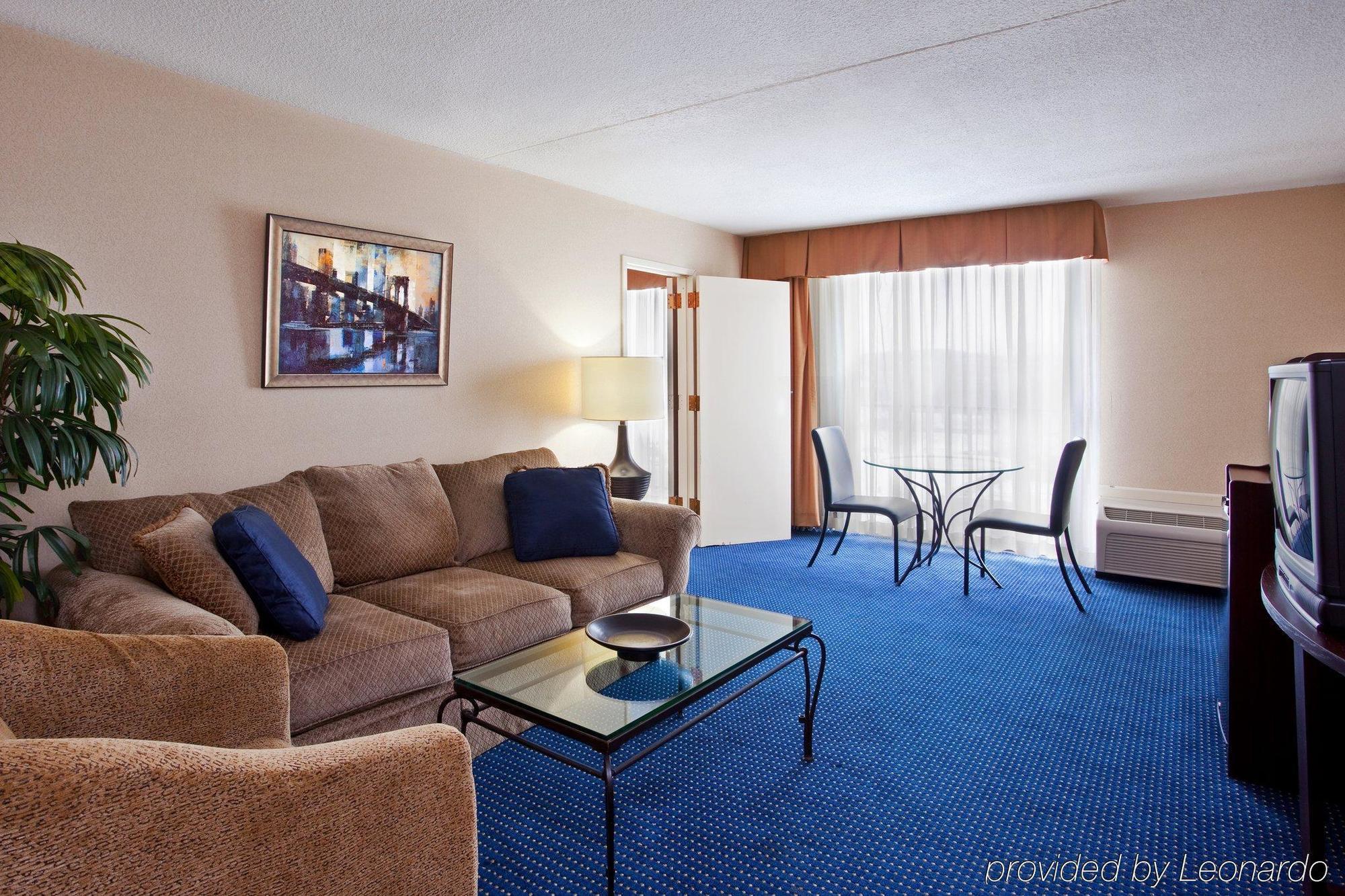 Holiday Inn Akron-West By Ihg Montrose Номер фото