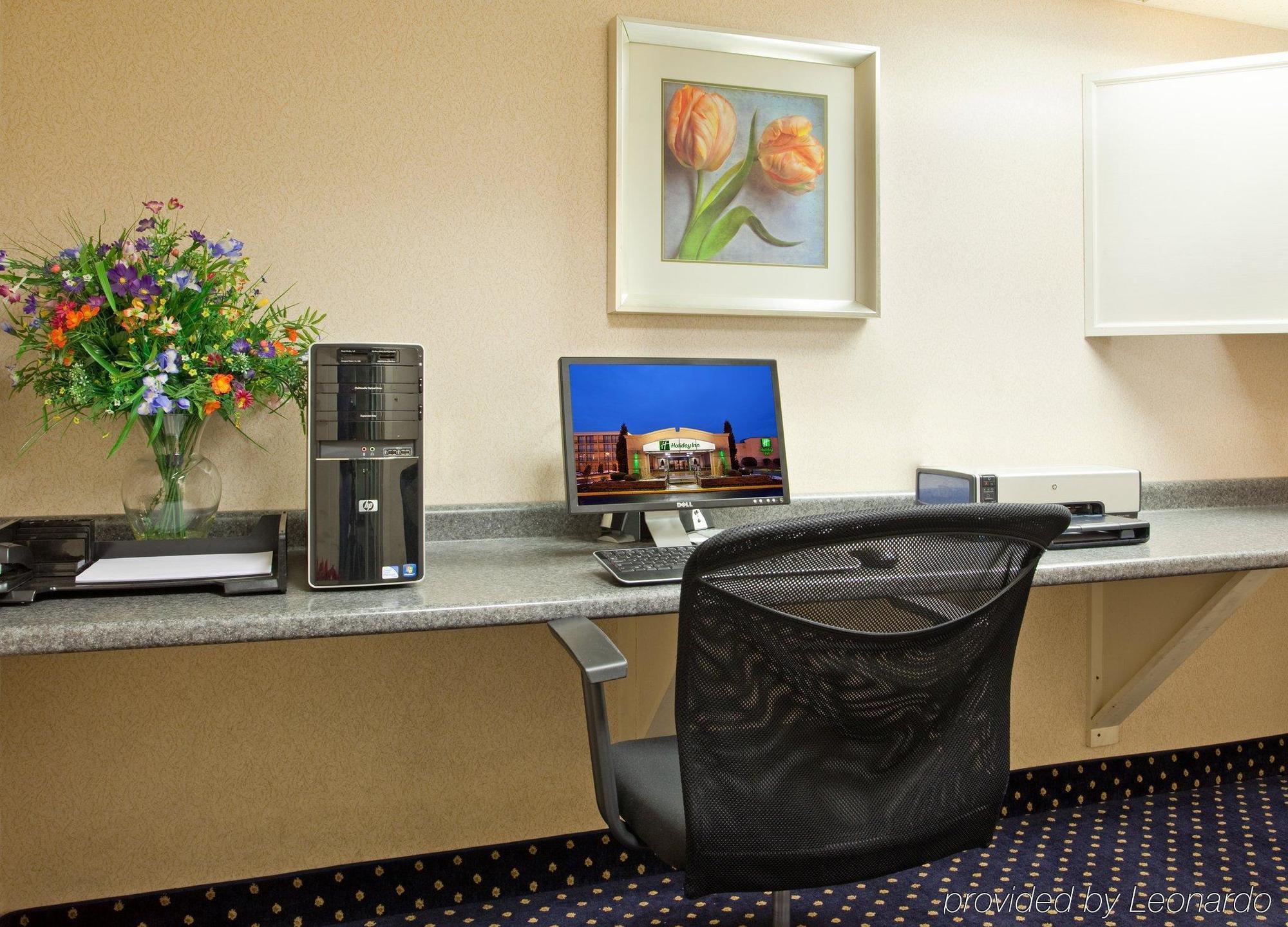 Holiday Inn Akron-West By Ihg Montrose Удобства фото
