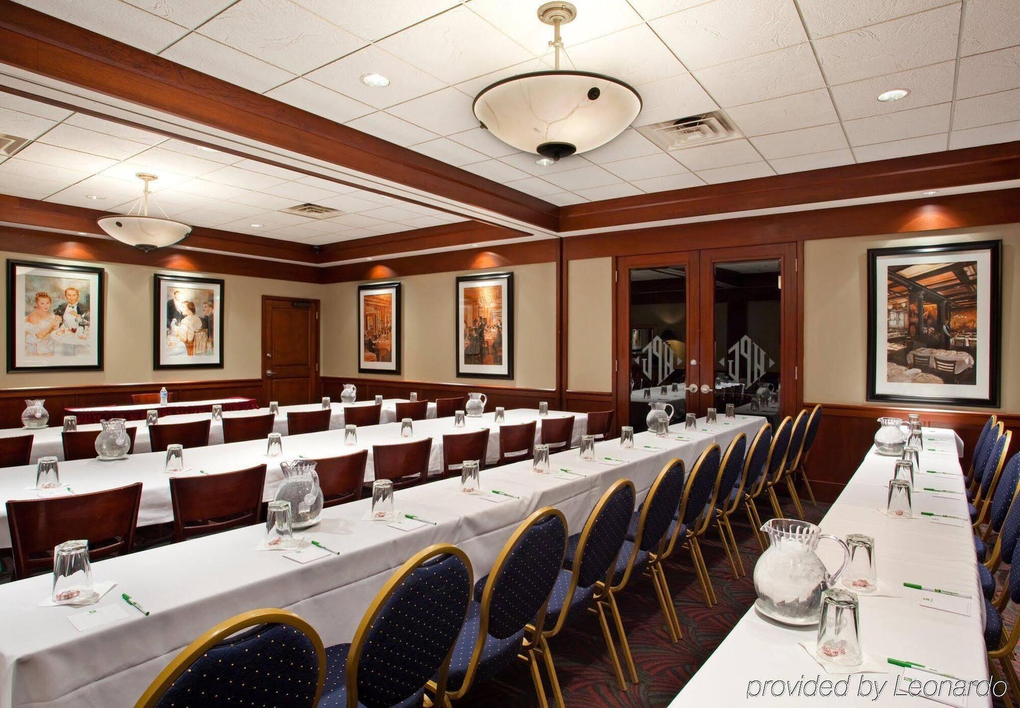 Holiday Inn Akron-West By Ihg Montrose Экстерьер фото