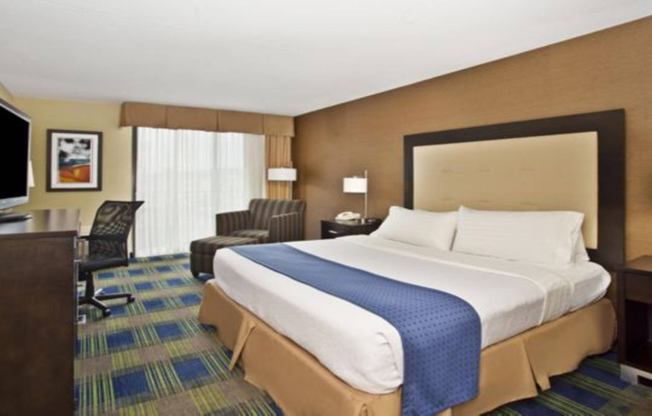 Holiday Inn Akron-West By Ihg Montrose Экстерьер фото